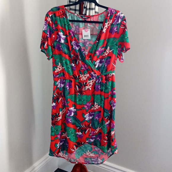 George Dresses & Skirts - 🆕3/$25 George floral wrap dress